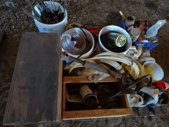SKID OF NUTS BOLTS AND HARDWARE