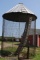 1000 CRATE WIRE CORN CRIB W/ ROOF, U-REMOVE