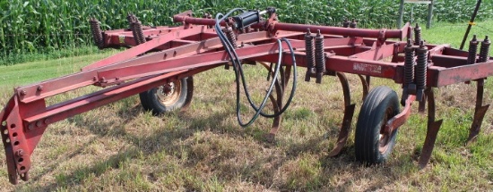 IHC 55 12 TOOTH CHISEL PLOW, PULL TYPR