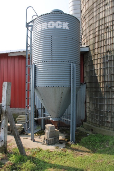 BROCK 3 RING UPRIGHT FEED BIN, 5 ½’ DIA, U-REMOVE