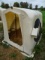 6’ POLY EZ-HUTCH CALVE HUTCH W/ BOTTLE & BUCKET HOLDER, CHAIN & COLLAR