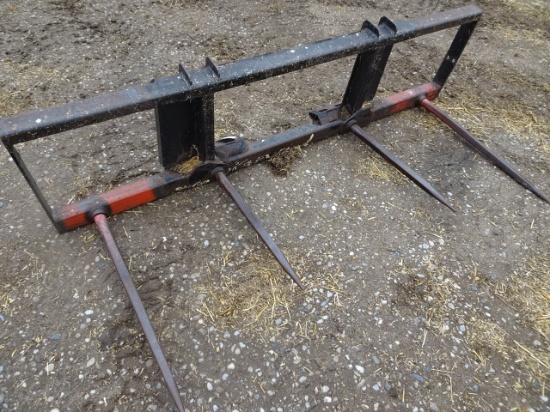 UNIVERSAL Q.A 4 PRONG LARGE SQ. BALE ATTACH.