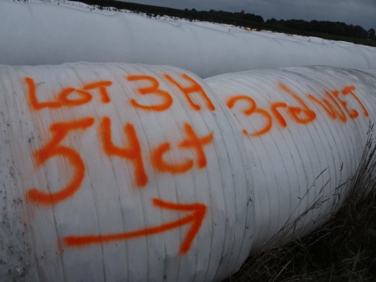 (54) 4’X5’ ROUND BALES 2022 3RD CUTTING HI-MOISTURE HAY, WRAPPED