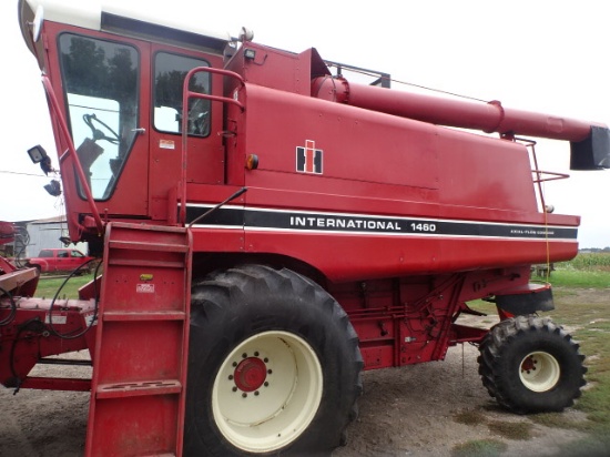 1985 CASE IH 1460 AXIAL FLOW 2WD DSL. COMBINE