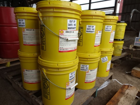 (8) SEALED 5 GAL. PAILS SHELL DONAX TC-30 POWERSHIFT TRANS. FLUID