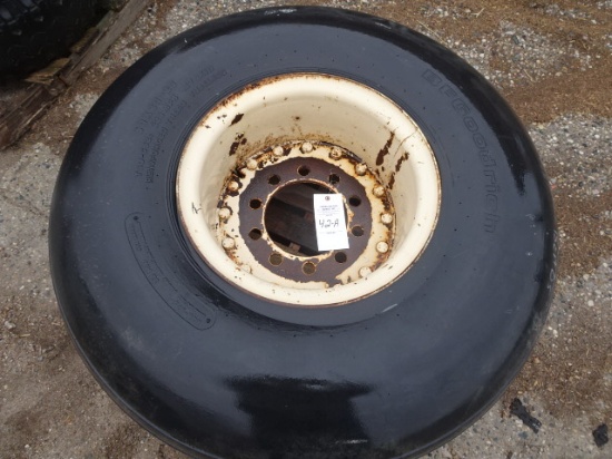 50X20-20 TIRE ON 10 BOLT RIM