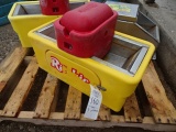 (3) RITCHIE WATERERS, (2) OMNIFOUNT MODEL 2S & RITCHIE PORK KING