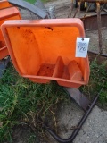 SIOUX FREESTANDING SWIVEL MINERAL TUB FEEDER