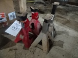 4 JACKSTANDS