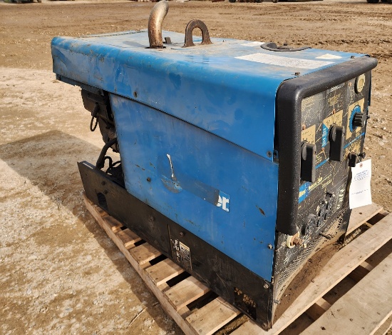 MILLER BOBCAT 250 GAS WELDER/ GENERATOR