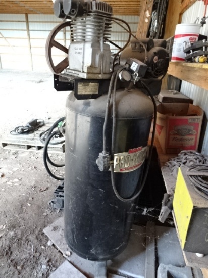 SANDBORN VERTICAL AIR COMPRESSOR, 1 PH. 220V ELEC.