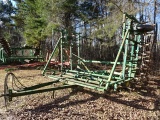JD 1000 30’ HYD. FOLD UP FIELD CULTIVATOR