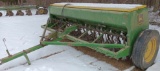 JD 8300 21 HOE GRAIN DRILL, SINGLE DISC OPENERS, NO GRASS SEEDER