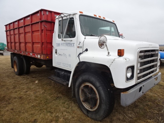 1979 IHC S/A GRAIN TRUCK, NEEDS CLUTCH