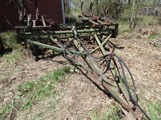 KEWANEE 16’ 270 SUPER SHANK FIELD CULTIVATOR W/ WINGS