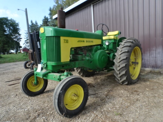 JD 730 Gas Tractor