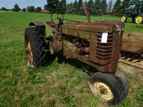 JD A Tractor
