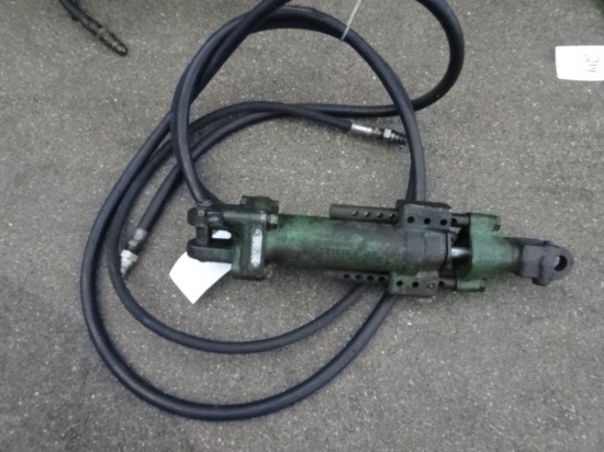 JD B HYD. CYLINDER