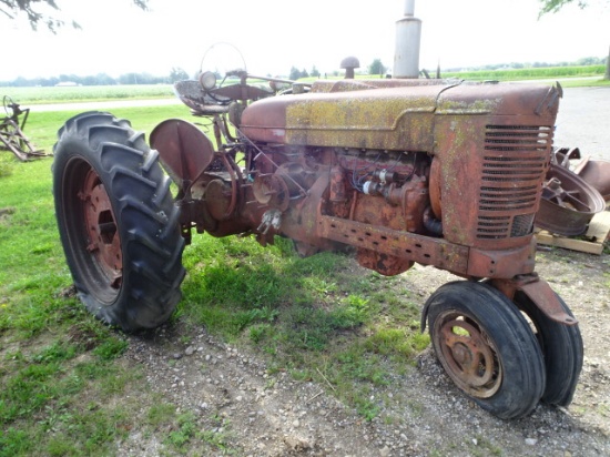 IHC M Tractor