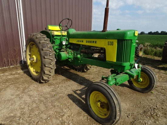 JD 530 Gas Tractor