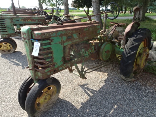 JD H Tractor