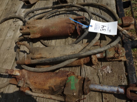 3 Hydraulic Cylinders
