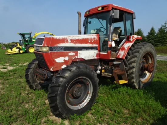 1987 CASE/ IH 7120 MFWD TRACTOR, CAB W/ HEAT, 16K HRS