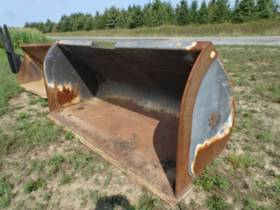 GEM 117” 4 YARD LOADER MATERIAL BUCKET, JRB HOOK-UP