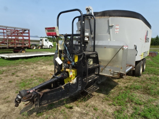 Penta 8020 Hd T/A Dual Wheel Vertical Feed Mixer