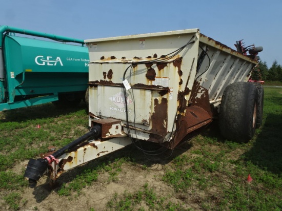 Kuhn Knight Pro-Twin L.H Discharge Manure Spreader