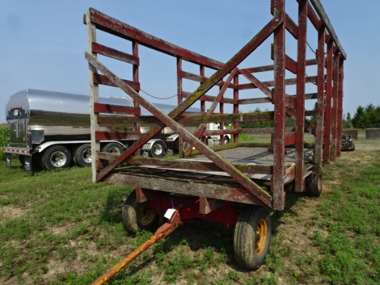 9’X16’ Wood Hay Kicker Rack On 8 Ton Gear