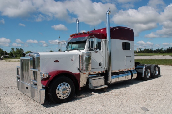 2024 PETERBILT 389 T/A ROAD TRACTOR, VIN: 1XPXD49X9RD671391, (1 OWNER
