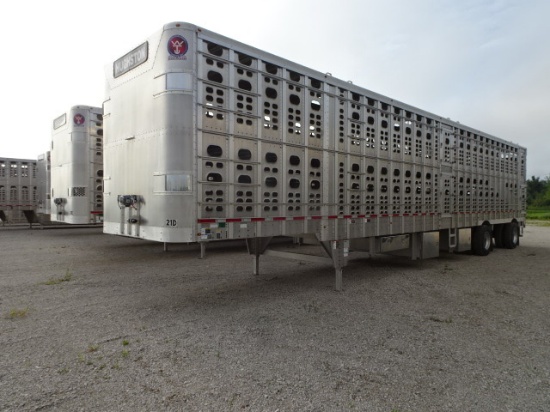 #21D 2021 WILSON VIN: 1W16532A7M5560096 Wilson Stockmaster Model PSADL-400P 53' aluminum Hallway T