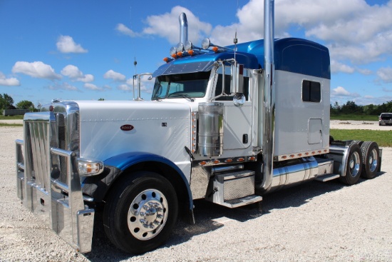 #15 2015 PETERBILT 389 GLIDER – BLUE/WHITE VIN: 1NPXGGGG60D336369 ( 1 OWNER