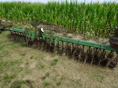 17. jd 400 6 row rotary hoe