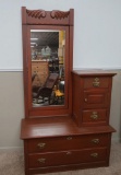 Gentlemen's Dresser