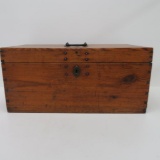 Primitive Dovetail Box