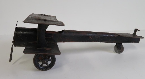 Early friction bi-plane