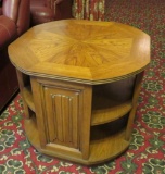 Henredon Octagon Top Side Table 43-2100