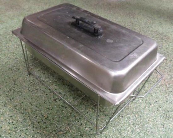 Stainless Steel Chafing dish in frame with lid