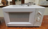 GE countertop microwave