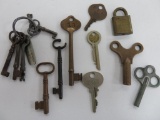 Assorted Key Lot