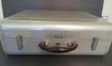 Haliburton Zero Suitcase, Aluminum with keys, 18