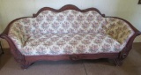 Lovley carved Mahogany sofa. 5'6