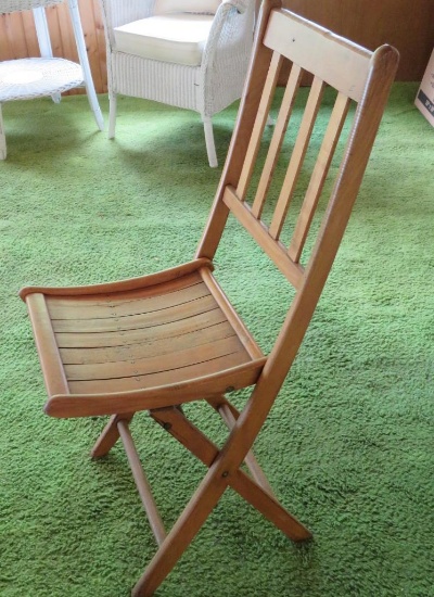 Wooden folding chair