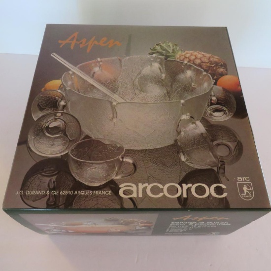 Arcoroc Punch bowl set, still in box