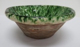 Green spatterware bowl, earthenware, 10
