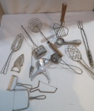 14 Vintage kitchen utensils