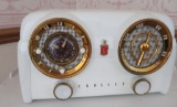 Crosley Radio, Model D 25W, white plastic, ornate dials