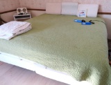 King size adjustable base bed